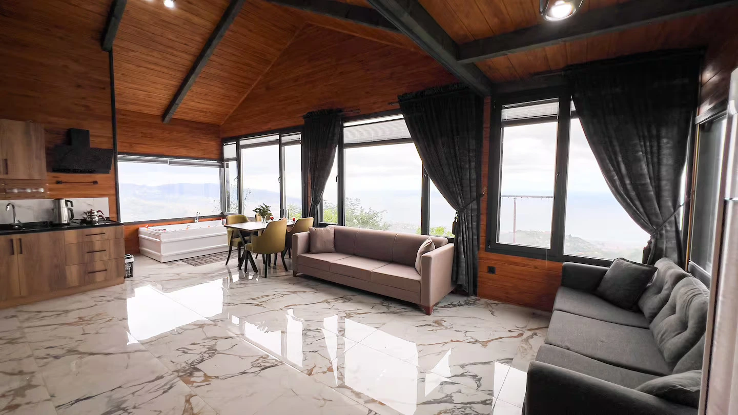 Akçaabat bungalov evlerinde 1+1 ve 2+1 konaklama seçenekleri