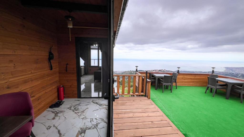 Doğa Manzaralı Bungalov (2)